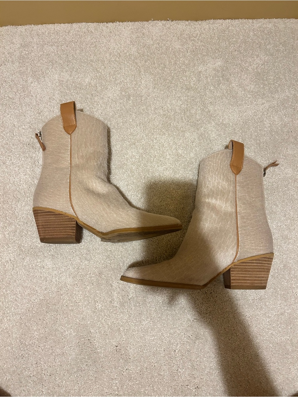 Oasis Society Western Textured Boots size 6.5